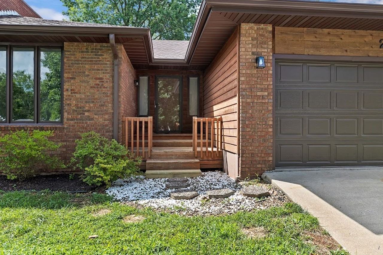 2170 E Regency Pl - Photo 2 of 32