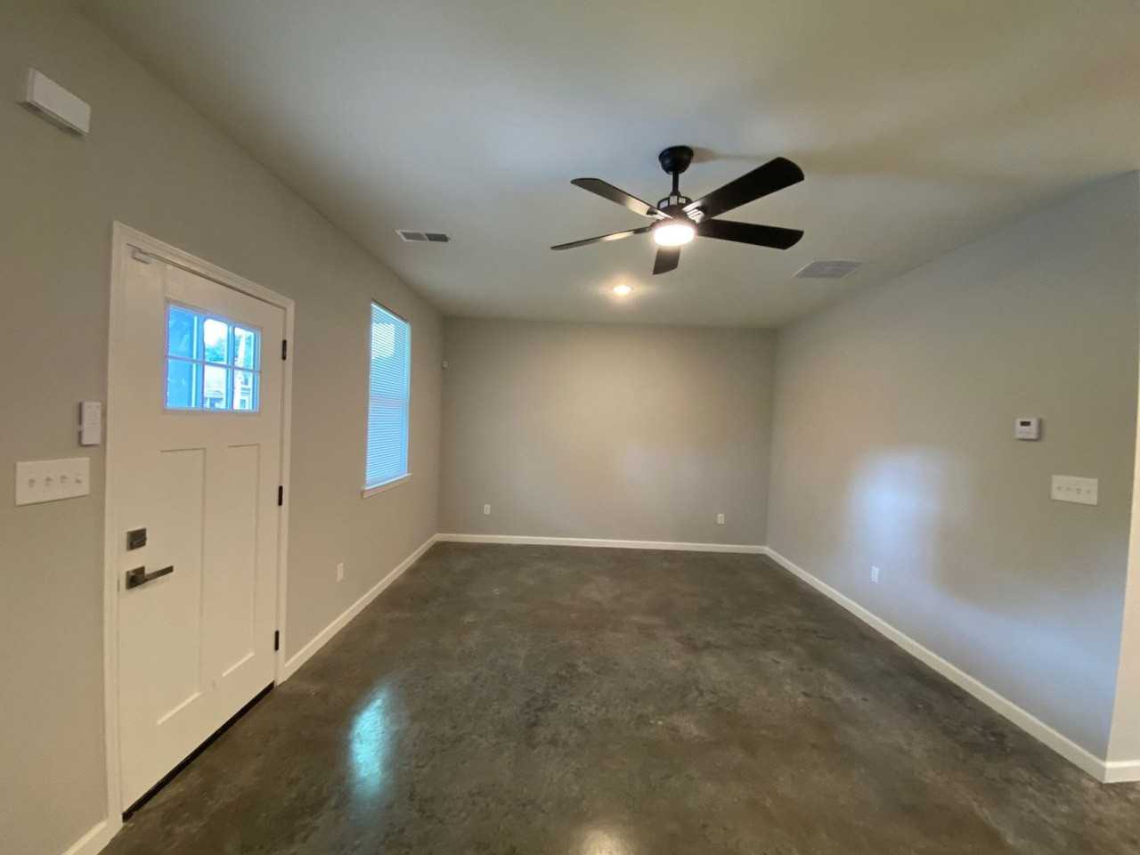 729 N Dunlap St - Photo 4 of 19