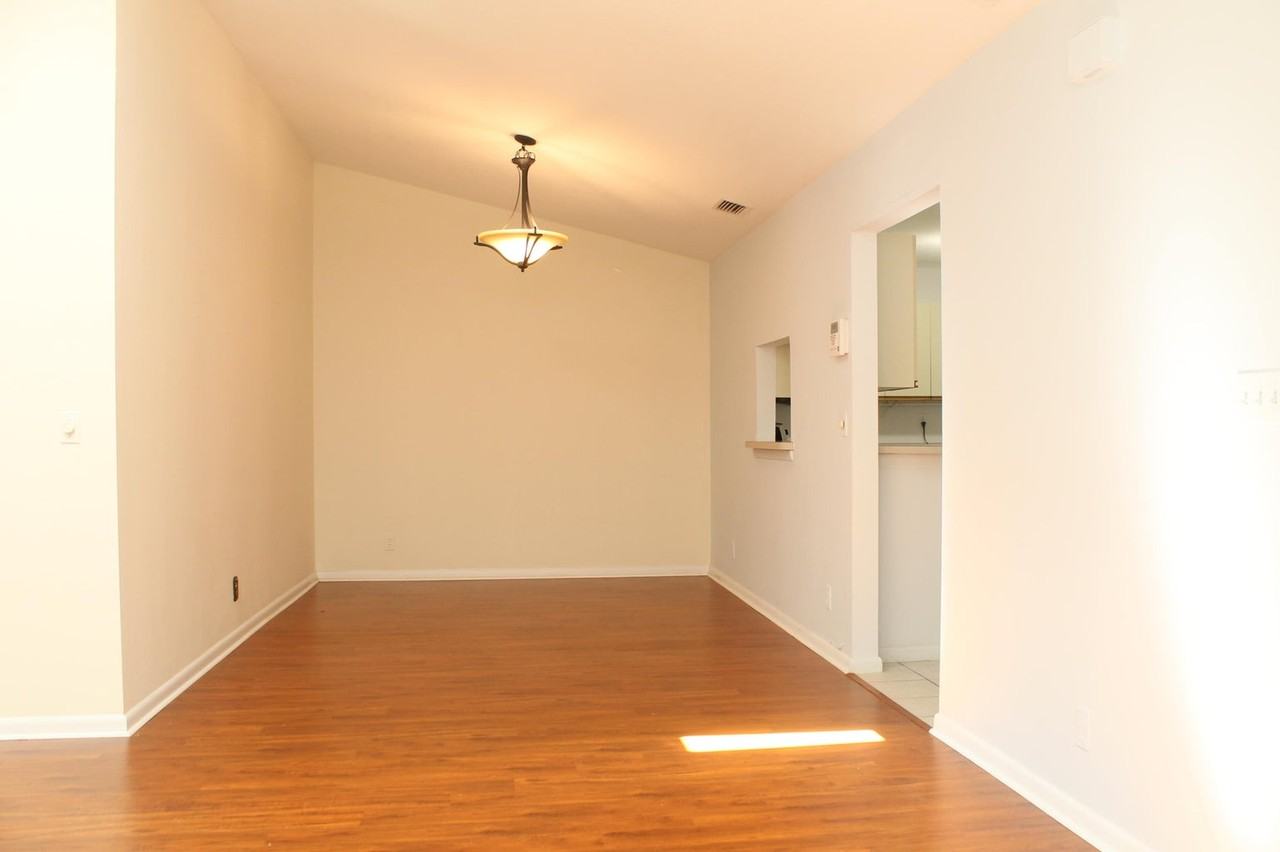 1522 Ocean Dunes Circle - Photo 6 of 14