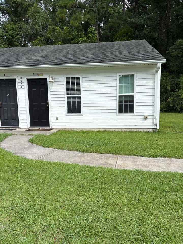 4504 Old Cherry Point Rd - Photo 2 of 6
