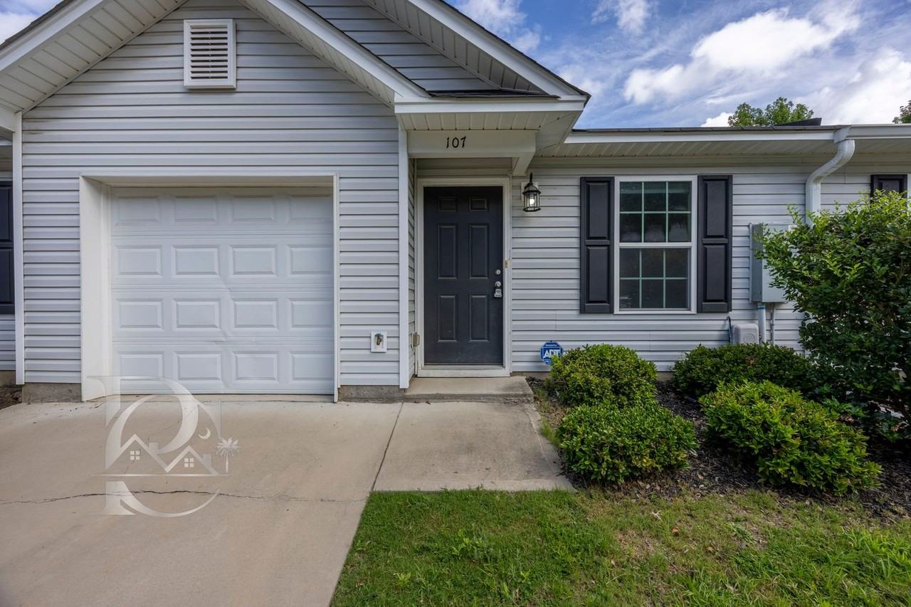 107 Nobility Dr - Photo 2 of 22