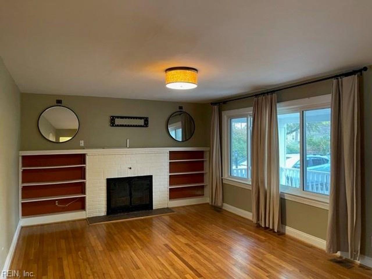 419 Virginian Dr - Photo 3 of 23