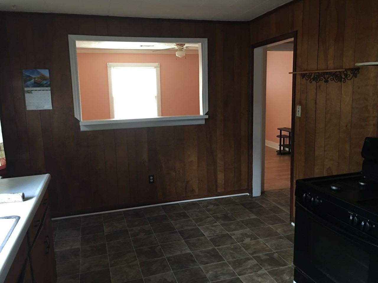2216 Mississippi Ave - Photo 2 of 10