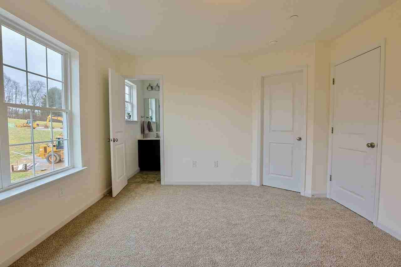 237 Holstein Dr - Photo 7 of 10