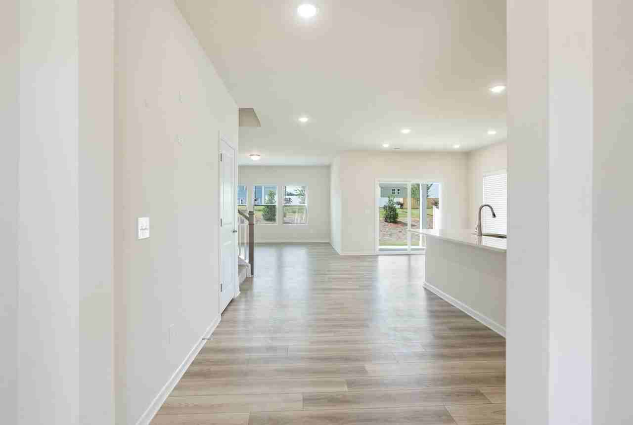 7010 Shale Loop - Photo 4 of 28