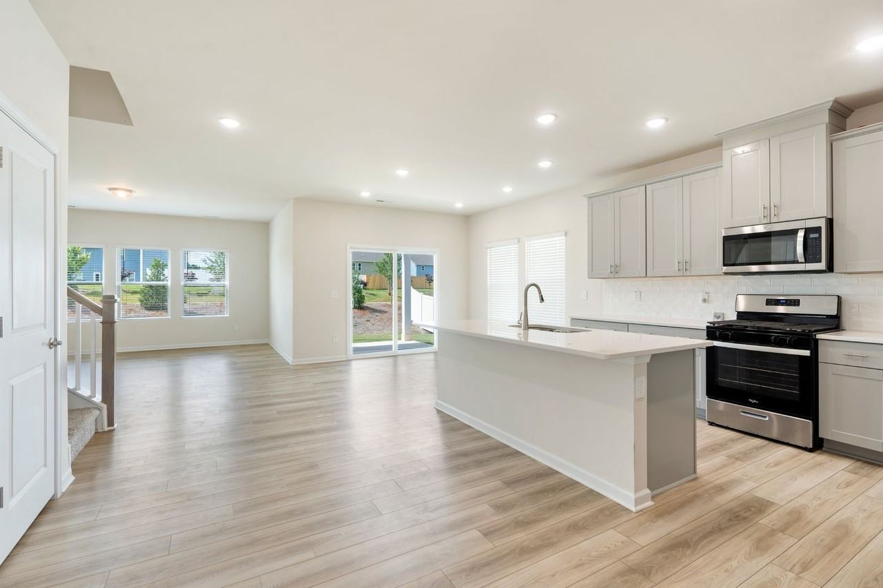 7010 Shale Loop - Photo 5 of 28