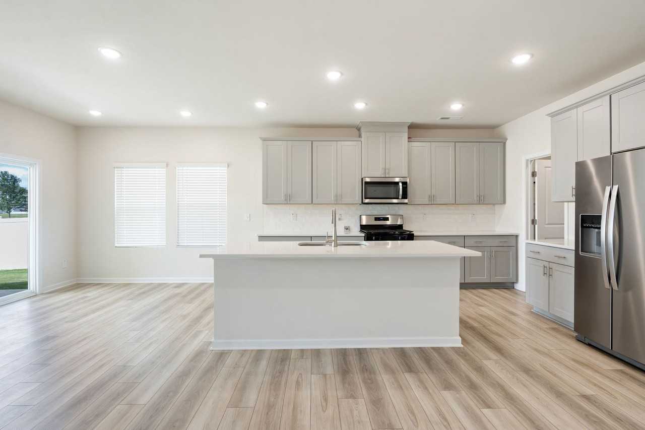 7010 Shale Loop - Photo 7 of 28