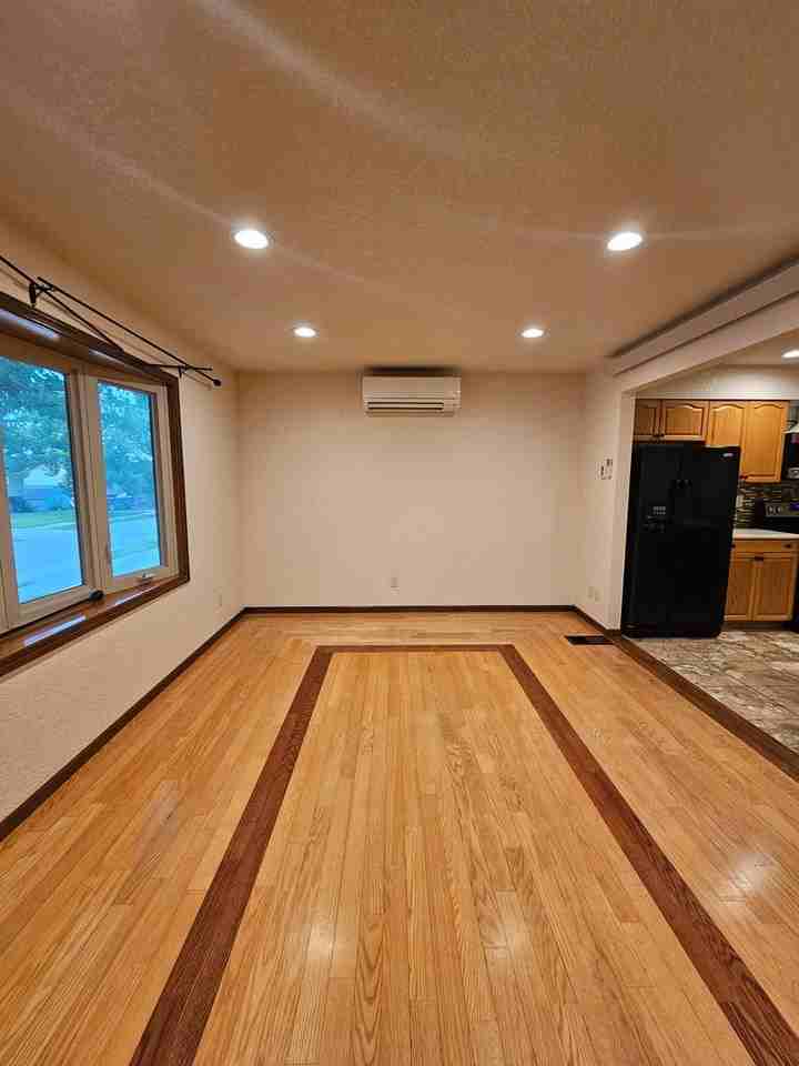 4011 Oiler Ln - Photo 3 of 28