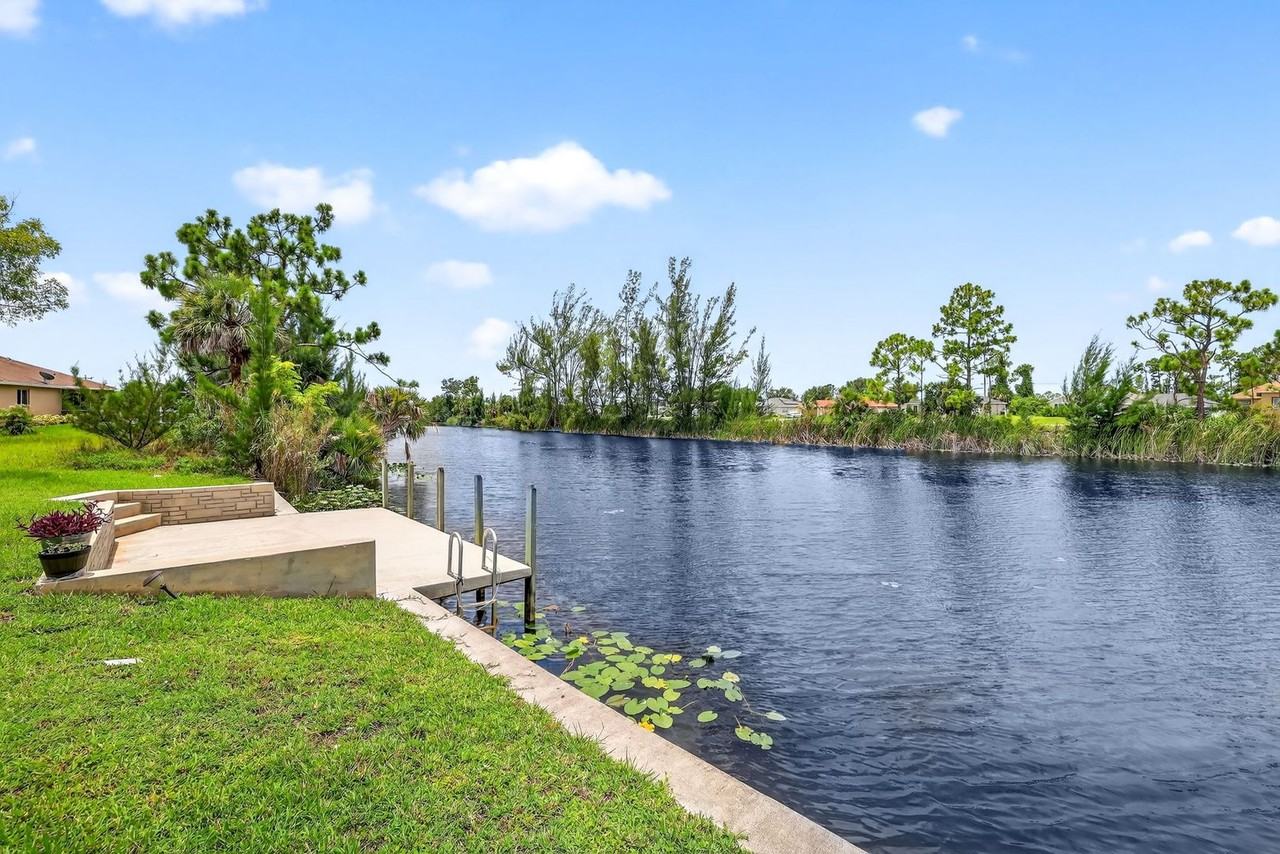 3824 Ne 17th Ave - Photo 2 of 34