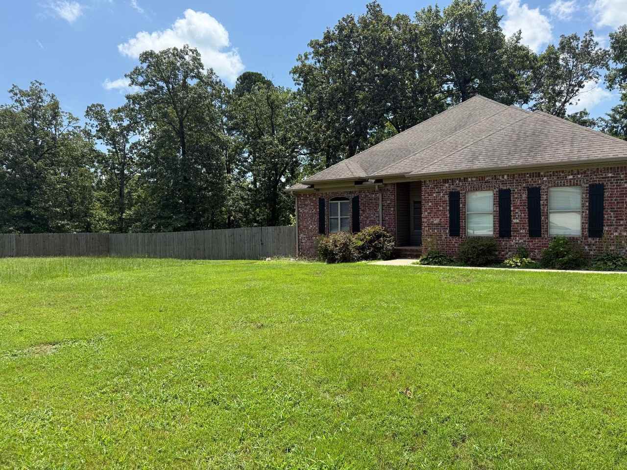 8705 Wingate Dr - Photo 2 of 26