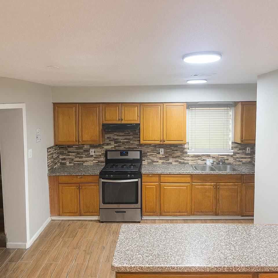 Murr Way - Photo 5 of 16