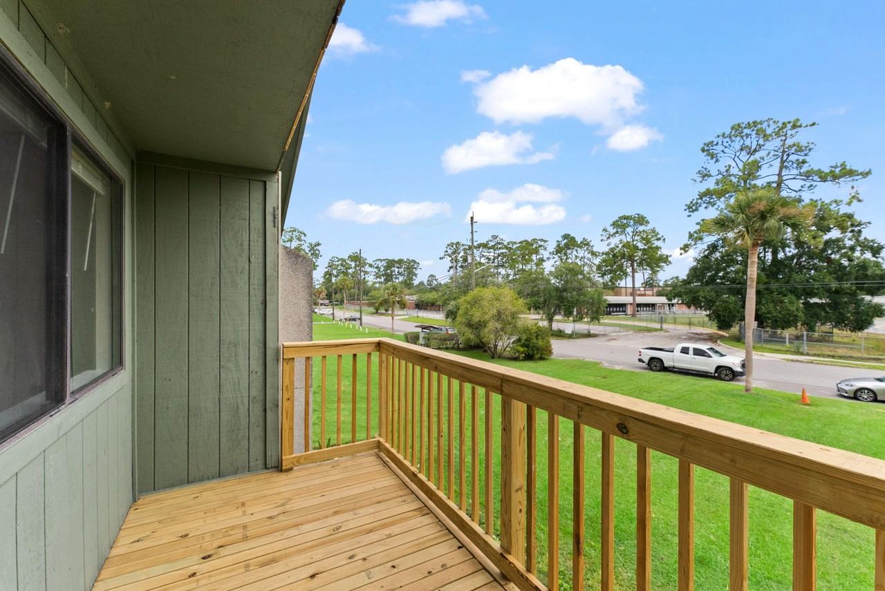 Ponce De Leon Ave - Photo 4 of 11