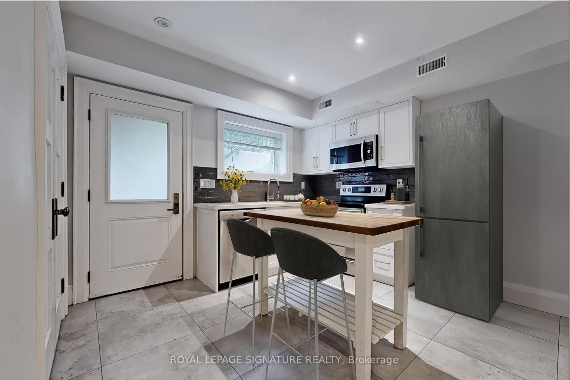 126 Fulton Avenue - Photo 3 of 8