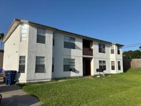 825 Quetzal St Apt 3 #3 - Photo 1 of 1