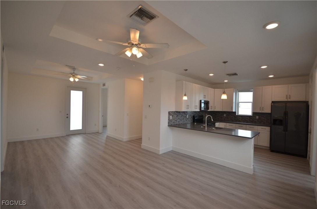 8581 Agate St - Photo 4 of 30