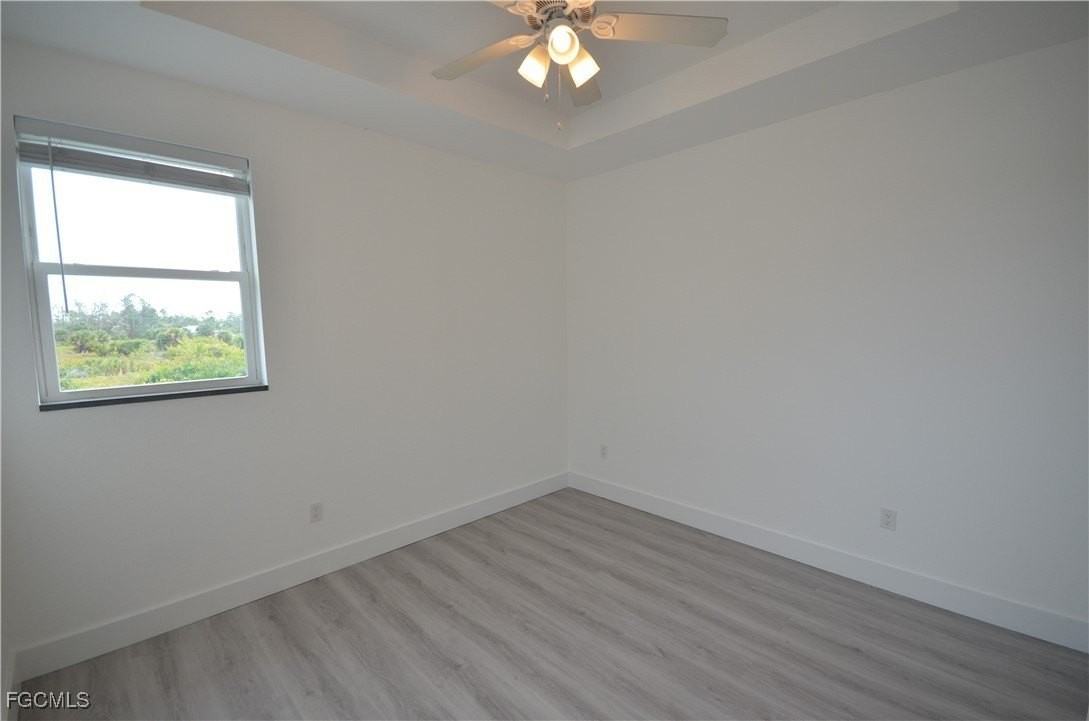 8581 Agate St - Photo 7 of 30