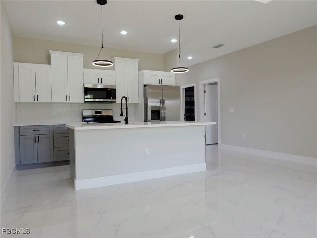 4502 22nd St Sw - Photo 5 of 22