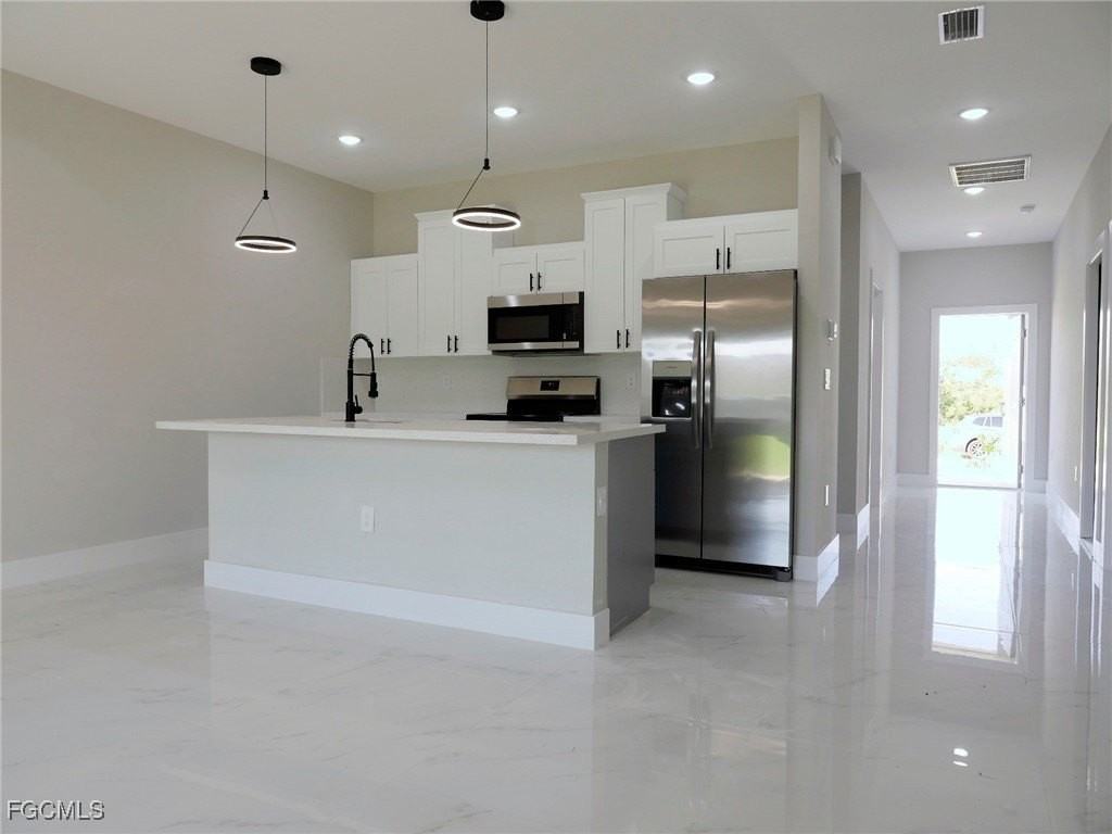 4502 22nd St Sw - Photo 6 of 22