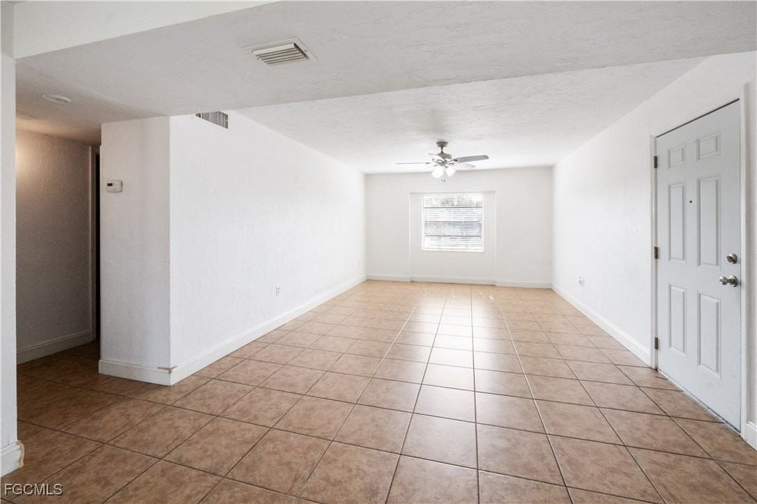 12630 Kenwood Ln Apt D #D - Photo 6 of 22