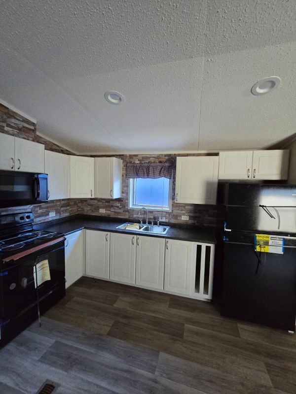 180 Carter Pl Sw - Photo 2 of 9