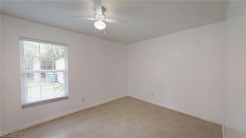 2303 Ne 6th St Apt 3 #3 - Photo 7 of 11