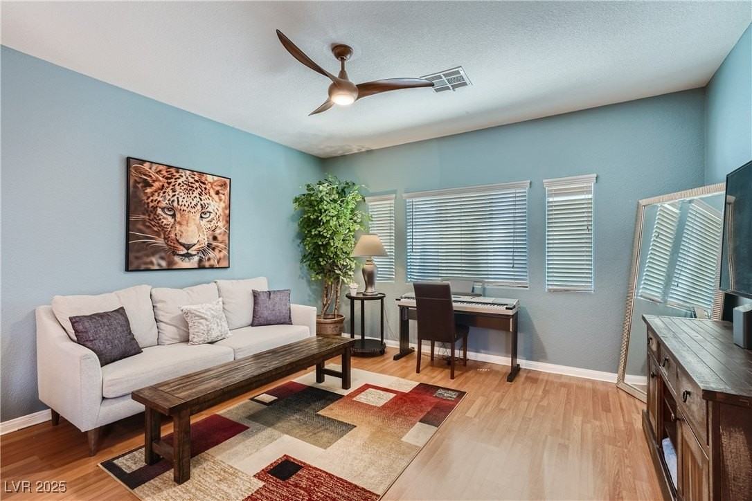 7237 W Mesa Vista Ave - Photo 7 of 26