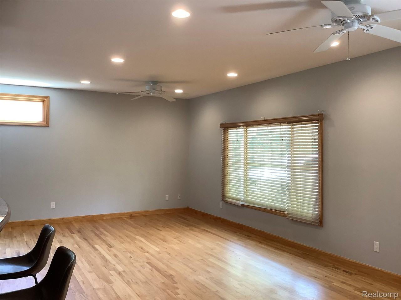 511 Baseline Rd - Photo 6 of 21