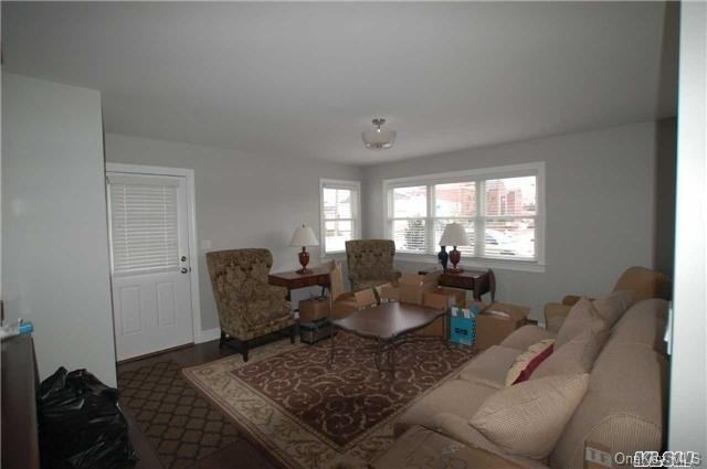 7 7 Avenue - Photo 2 of 12