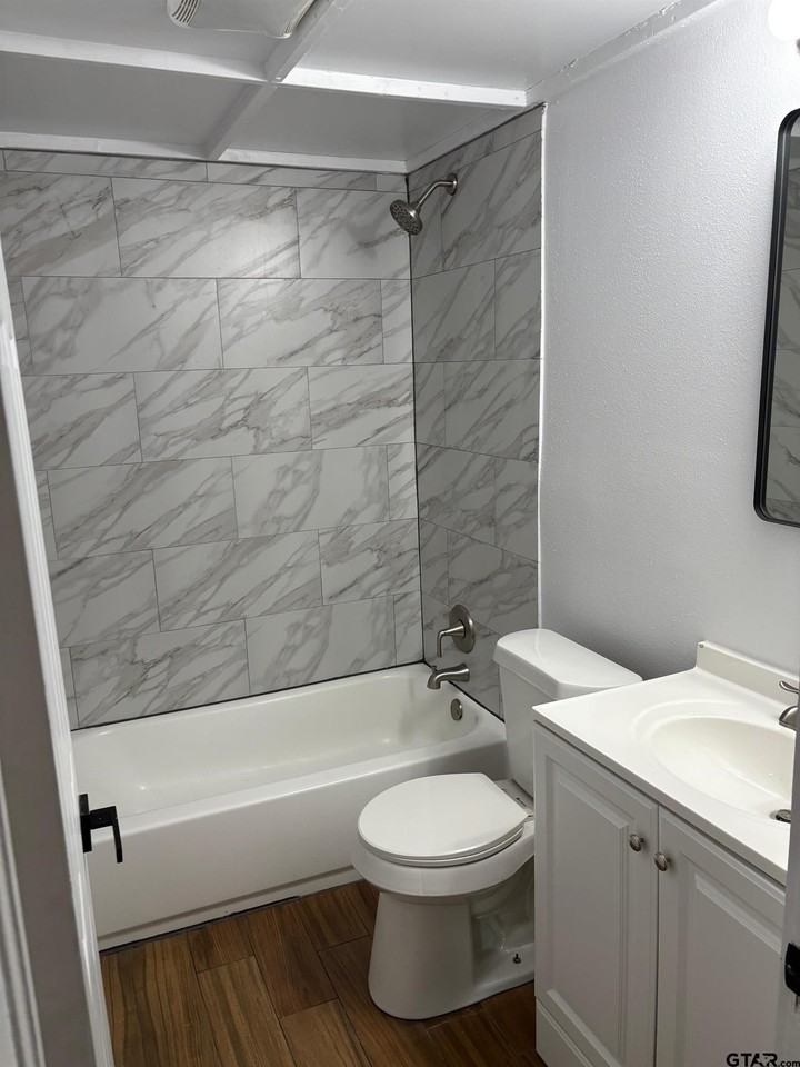 406 S Fredonia St - Photo 5 of 7