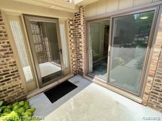 1816 Burning Bush Ct - Photo 3 of 38