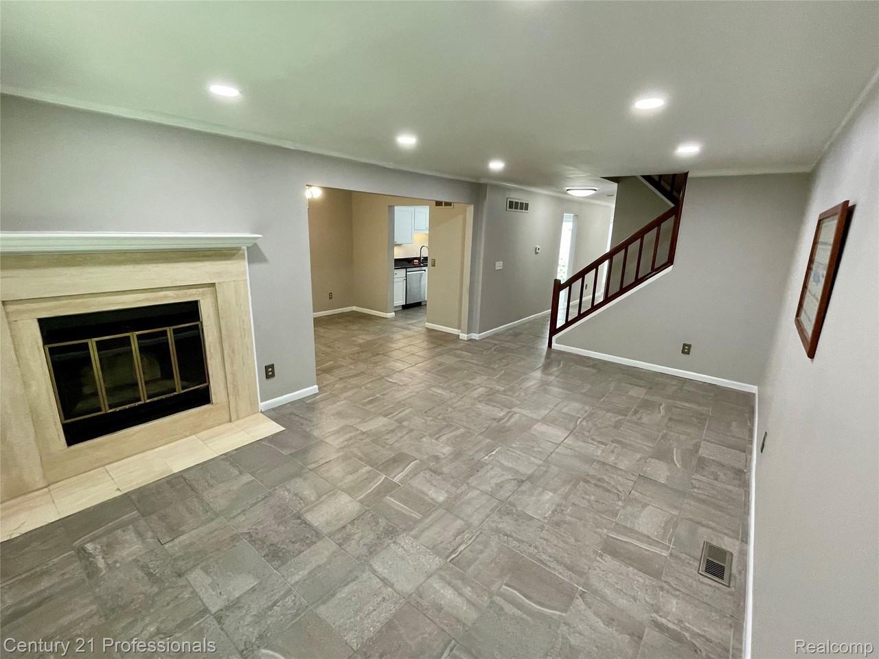 1816 Burning Bush Ct - Photo 6 of 38