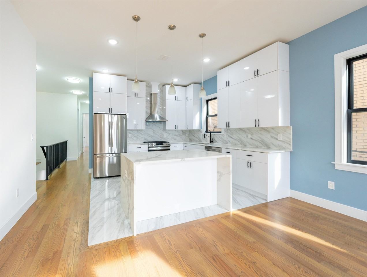 8 Jefferson Ave #A - Photo 3 of 25