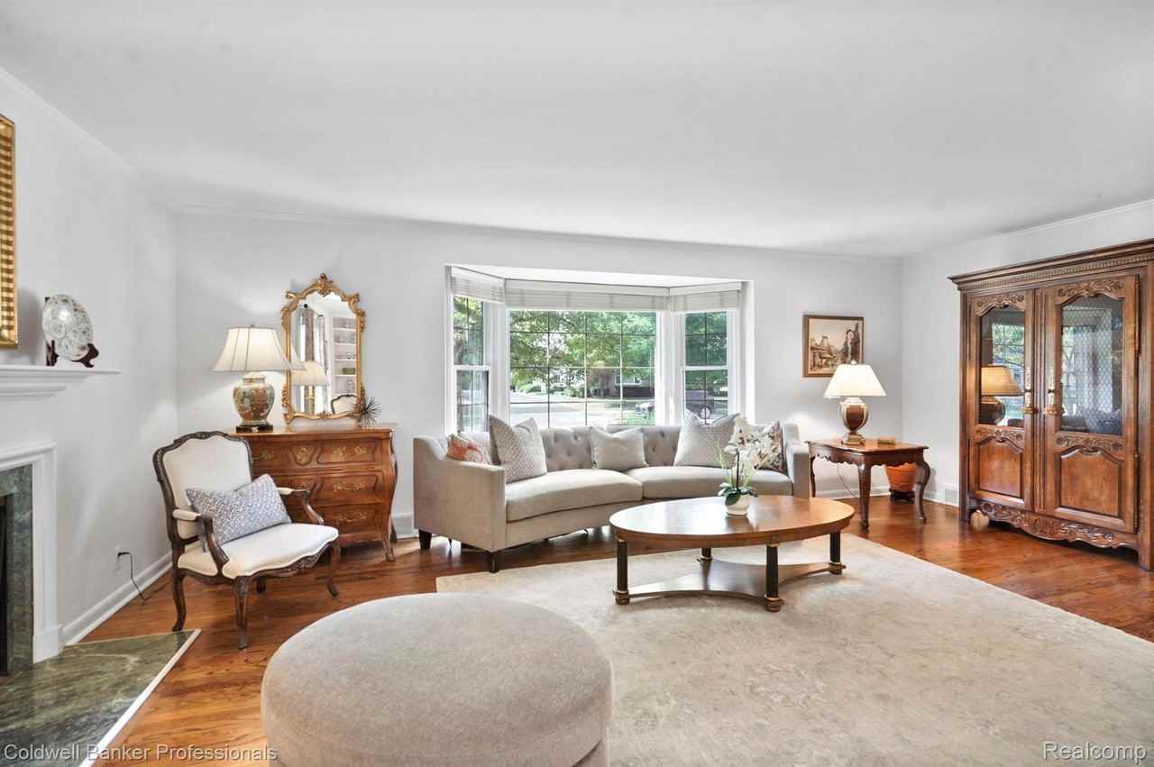 360 Neff Rd - Photo 5 of 26