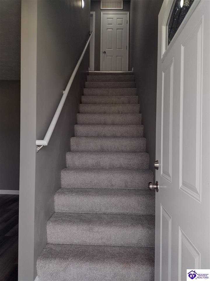 254 Palmetto Loop - Photo 6 of 17