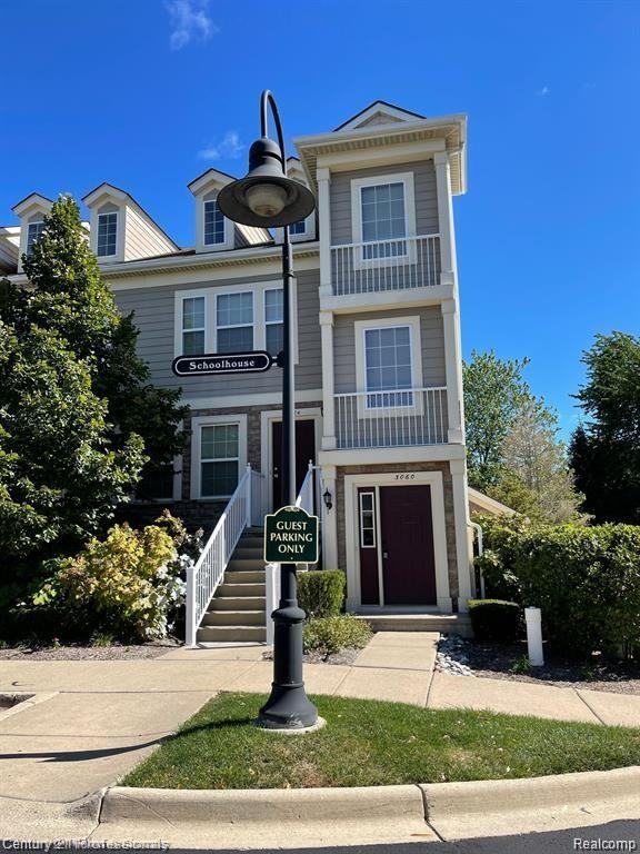 3060 Schoolhouse - Photo 2 of 25