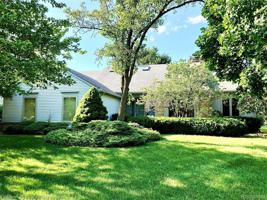 featured image of 1658 Devonshire Dr