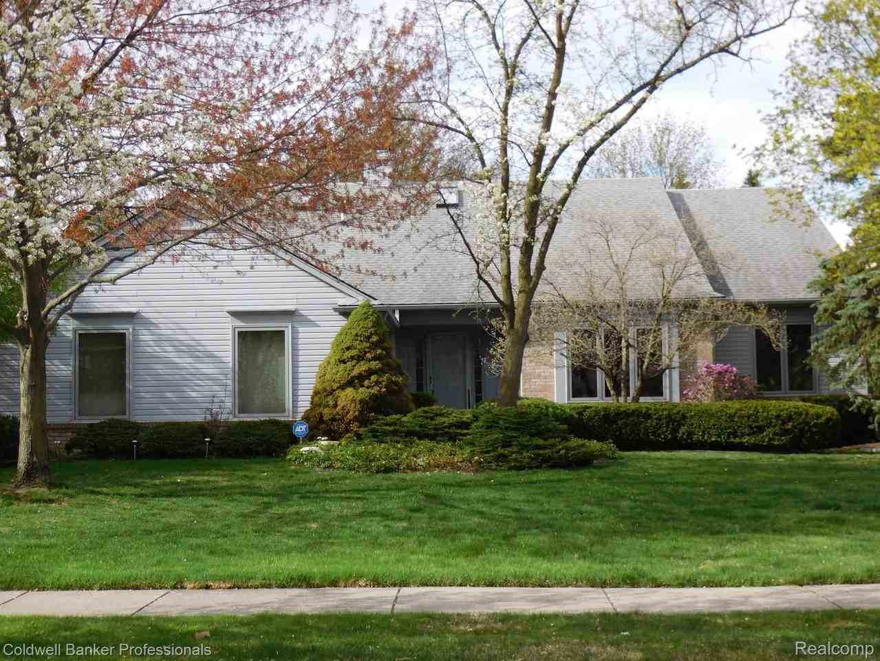 1658 Devonshire Dr - Photo 2 of 44