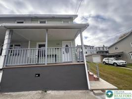 featured image of 518 E Patterson St