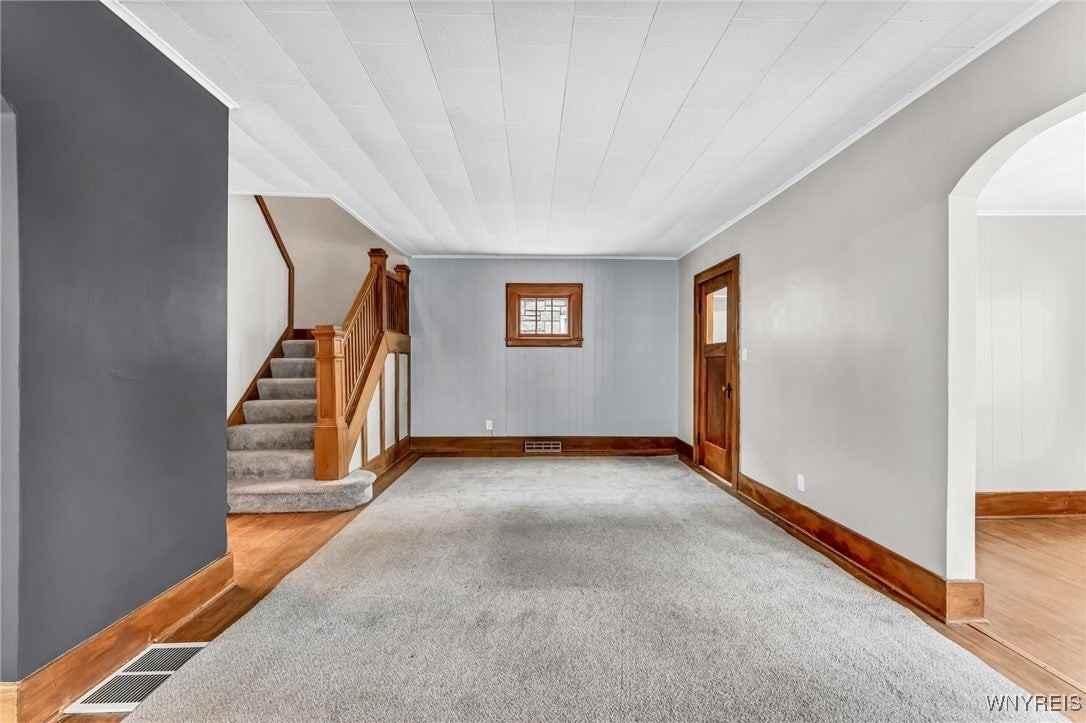 355 S Ogden St - Photo 6 of 39