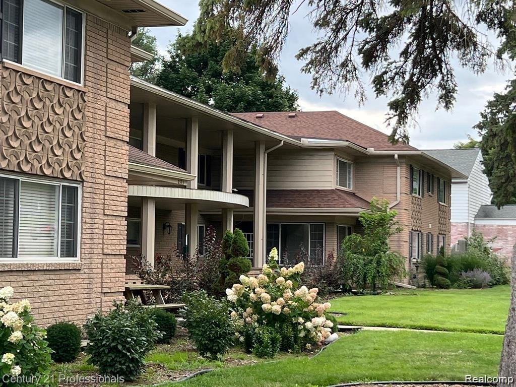 2375 Walton Blvd - Photo 2 of 22