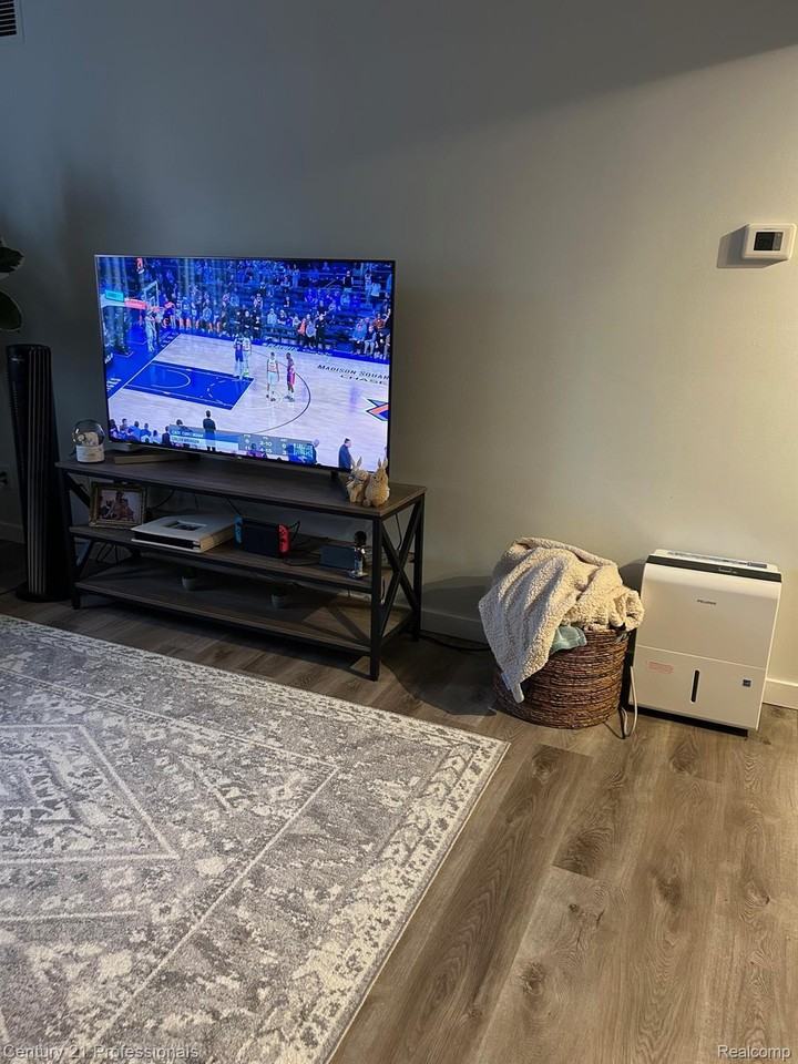 2375 Walton Blvd - Photo 7 of 14