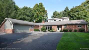 featured image of 6448 Tutbury Ln