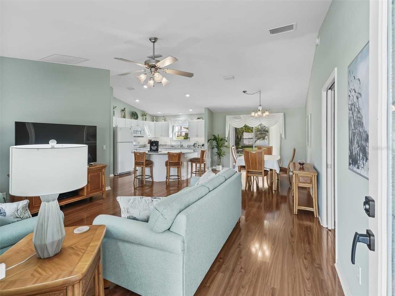 2613 Dunbar Ave - Photo 4 of 25