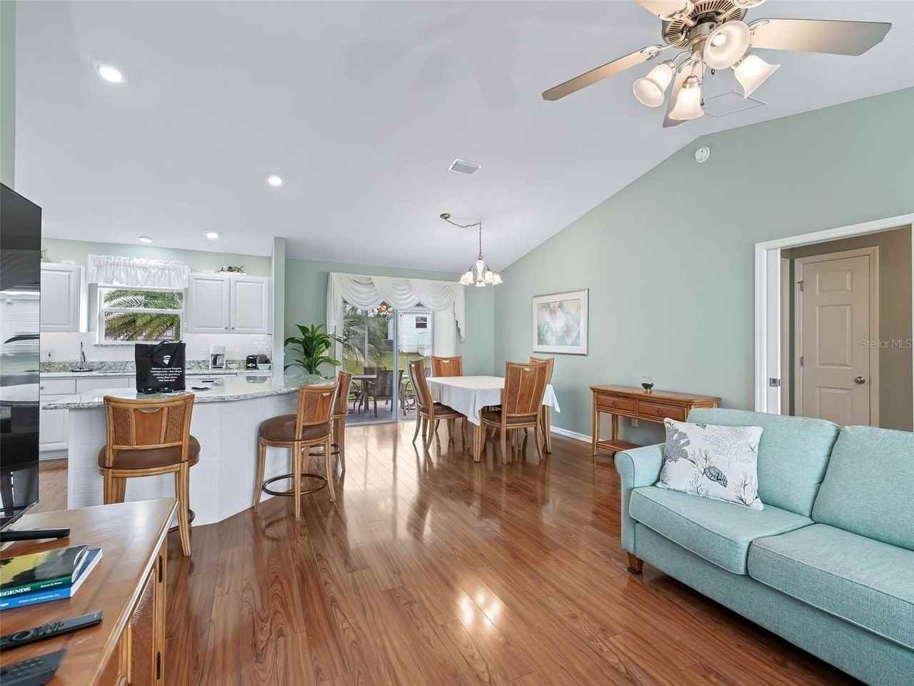 2613 Dunbar Ave - Photo 6 of 25