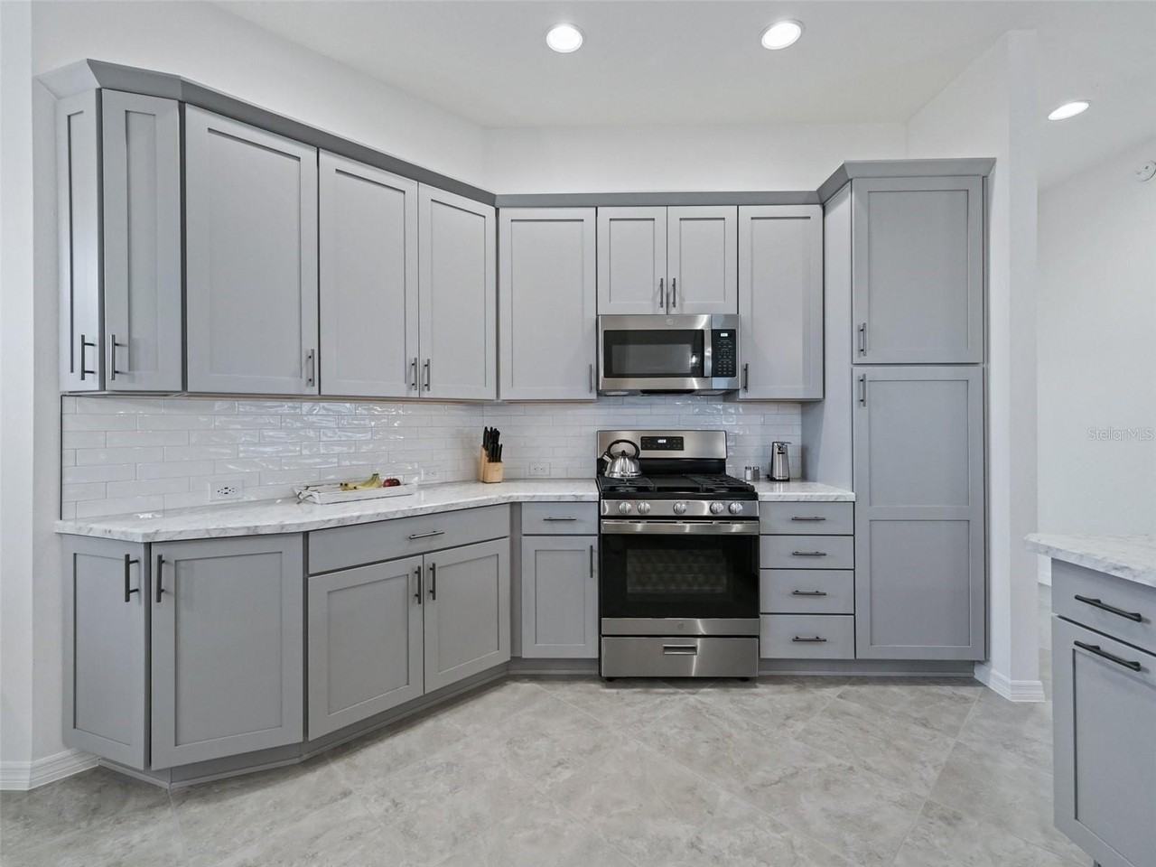 2657 Navy Hill Cir - Photo 7 of 29