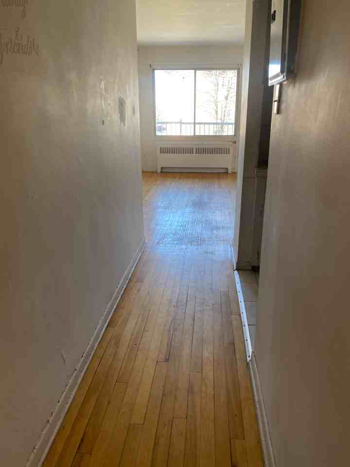 2305 rue Duff Court Lachine - Photo 2 of 3