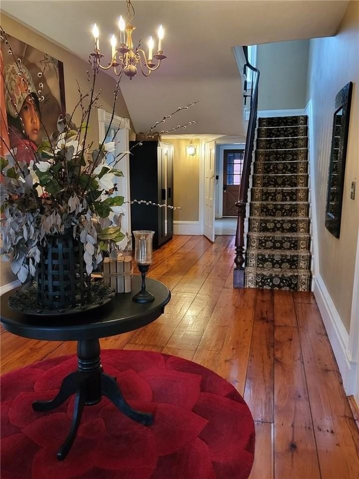 126 West St - Photo 3 of 27