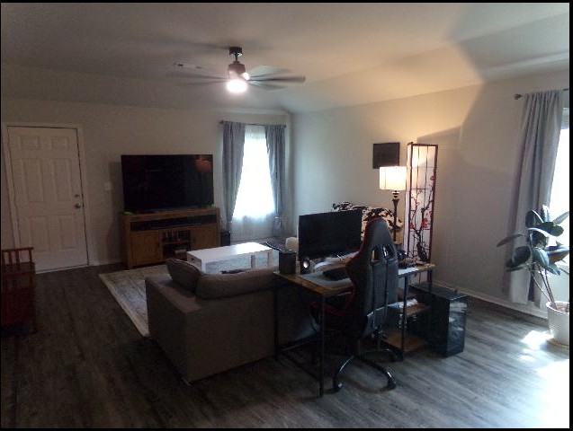 8801 Northwood Creek Dr - Photo 3 of 10