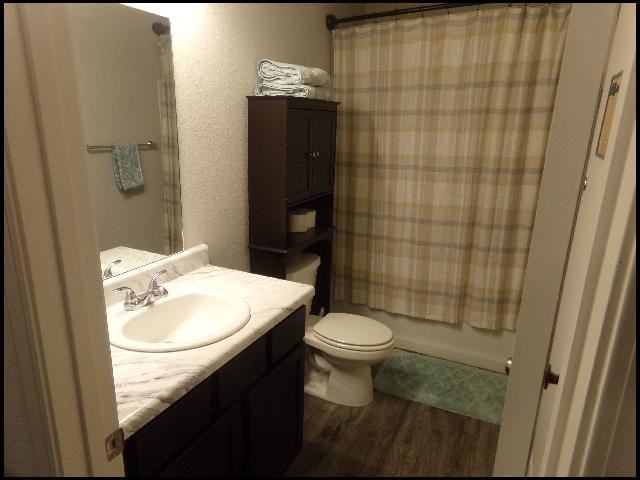 8801 Northwood Creek Dr - Photo 5 of 10