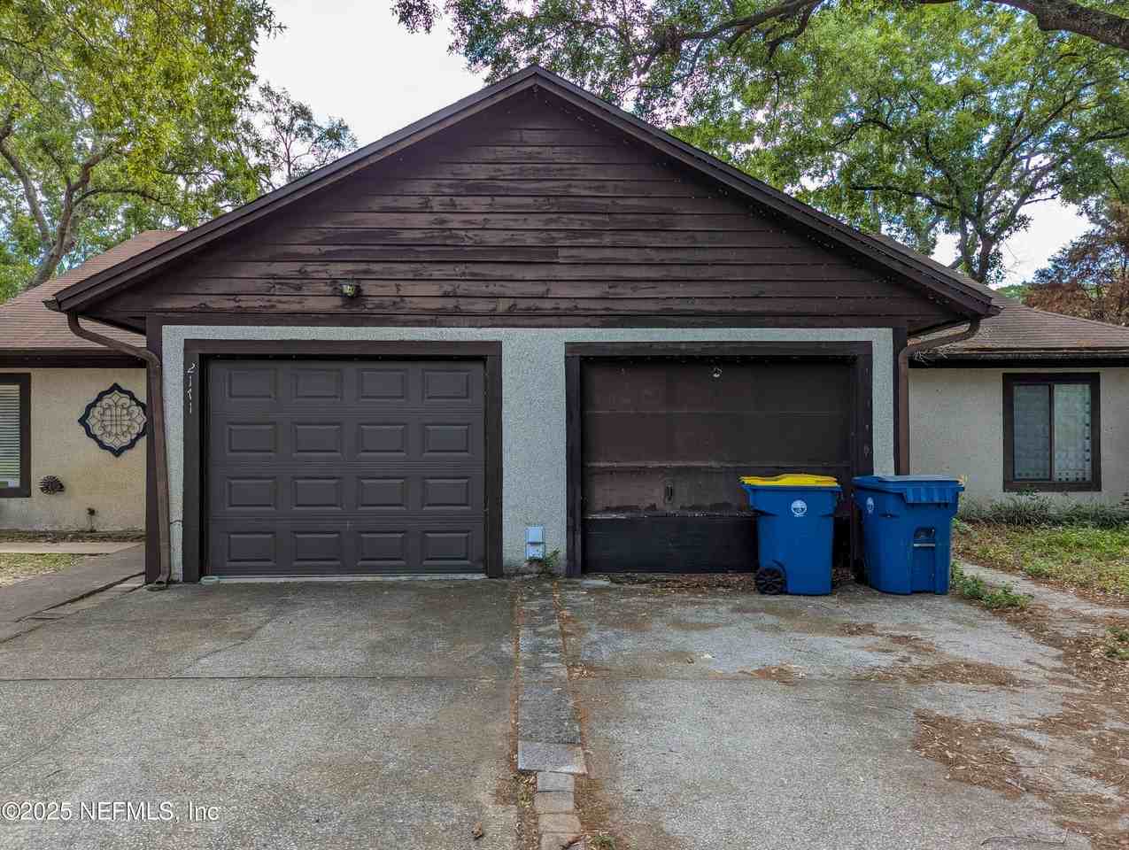 2171 Derringer Cir E - Photo 2 of 35